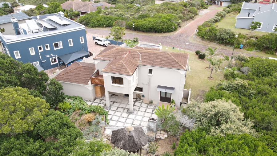 4 Bedroom Property for Sale in Cola Beach Western Cape